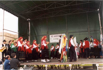 Centro Cultural e Recreativo de Moreira de C�negos